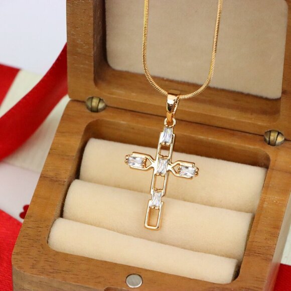 "Rose Gold Cross Pendant with Baguette-Cut White Stones Design, XPPT1607 - Picture 2 of 12